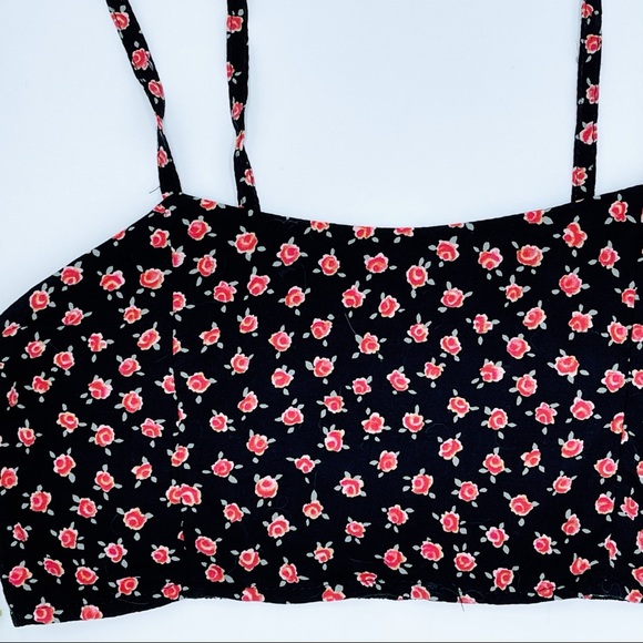 Brandy Melville Bralette Floral Crop Top Black with Red Roses - Picture 3 of 9